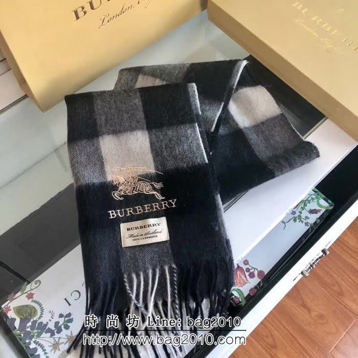 BURBERRY巴寶莉頂級品質 巴家經典格子圍巾 男女同款 LLWJ6145